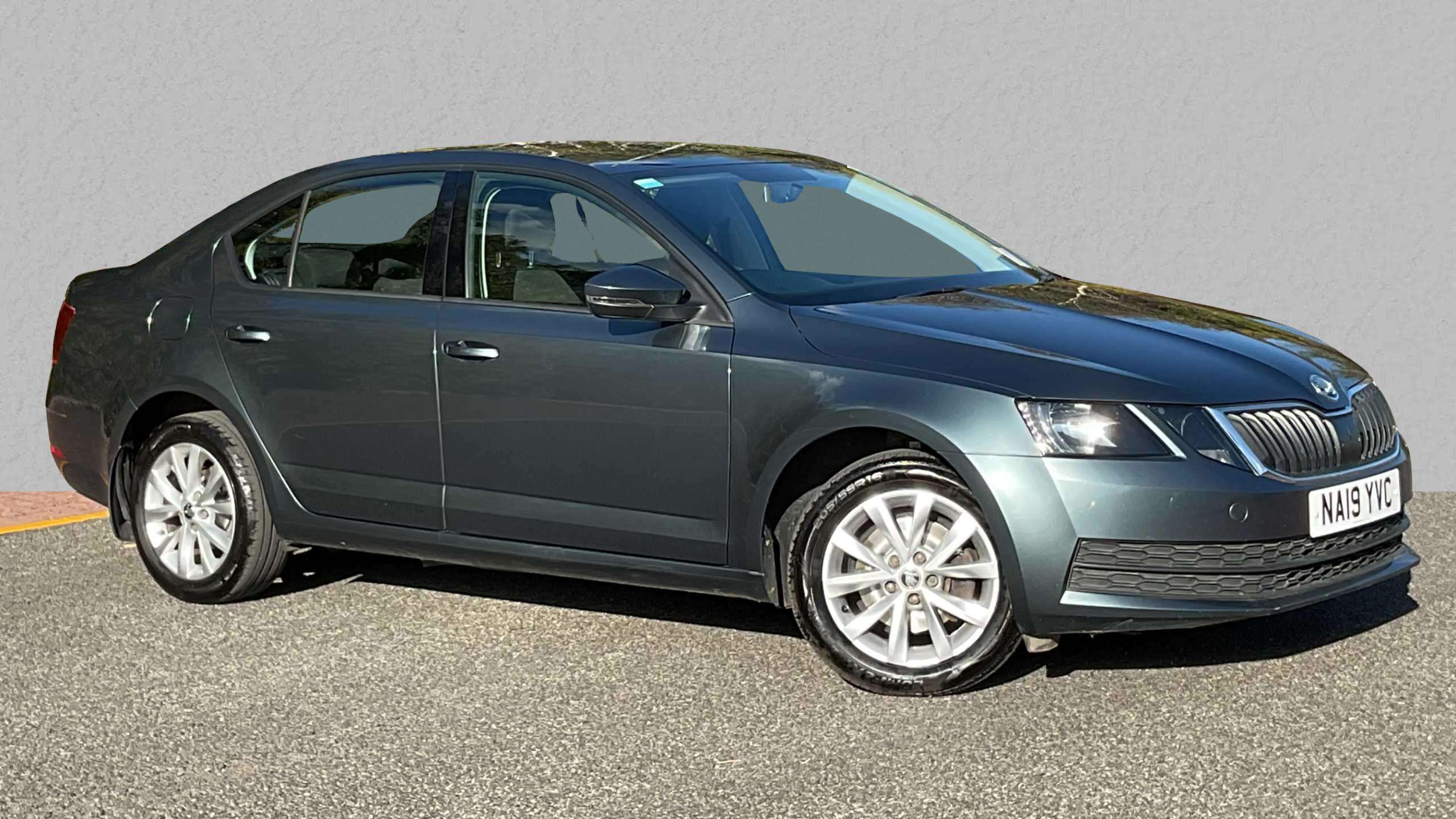 Main listing image - Skoda Octavia