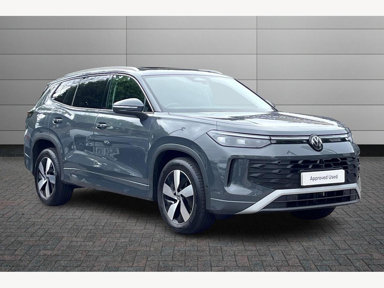 Main listing image - Volkswagen Tayron