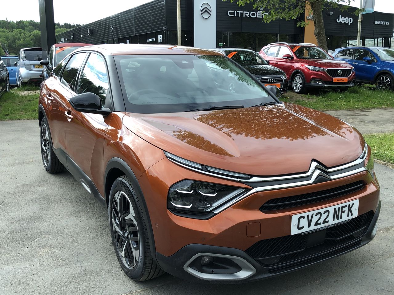 Main listing image - Citroen C4