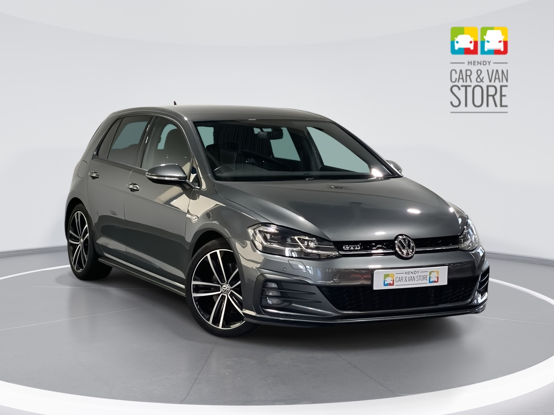 Main listing image - Volkswagen Golf