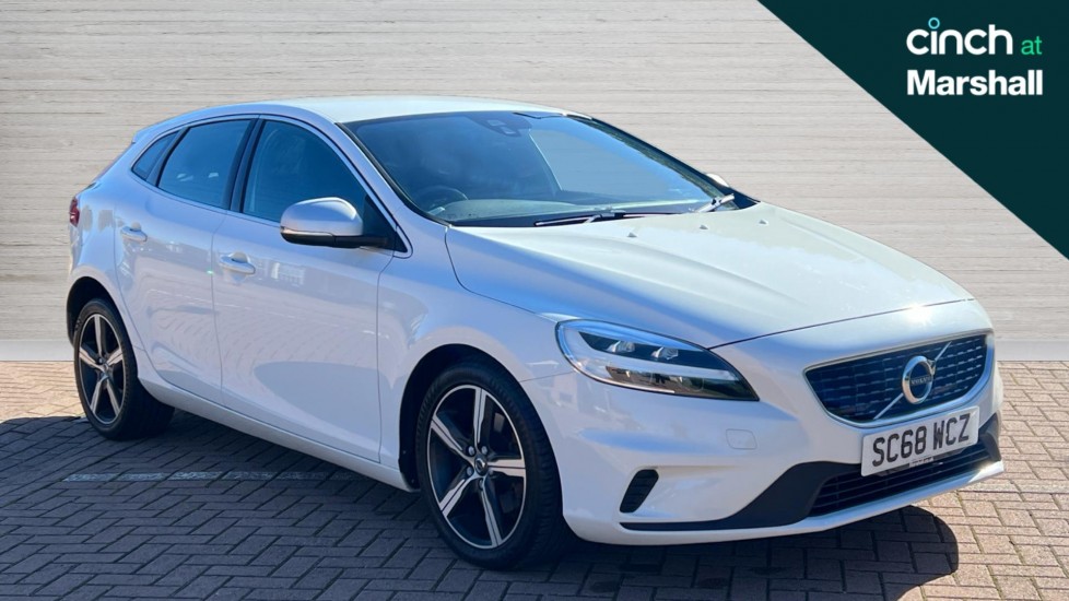 Main listing image - Volvo V40