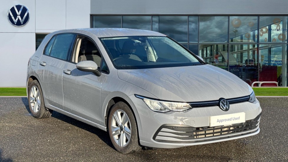 Main listing image - Volkswagen Golf