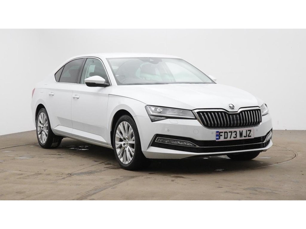 Main listing image - Skoda Superb