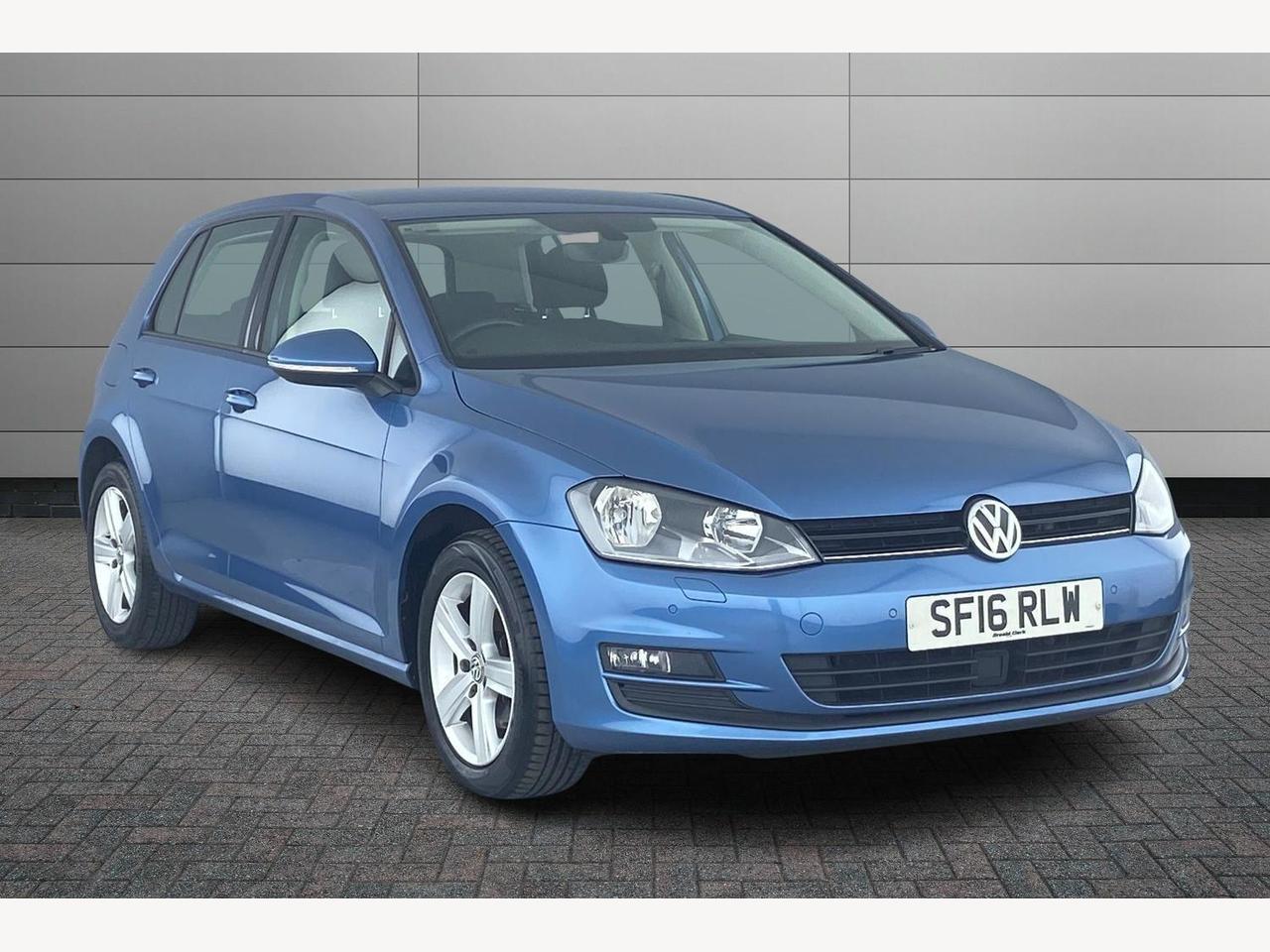 Main listing image - Volkswagen Golf