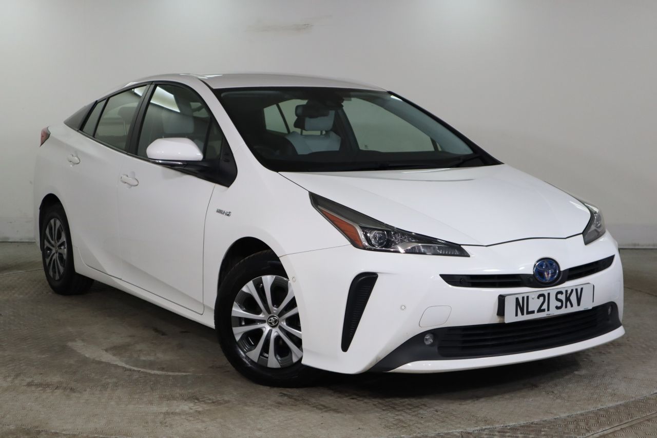 Main listing image - Toyota Prius