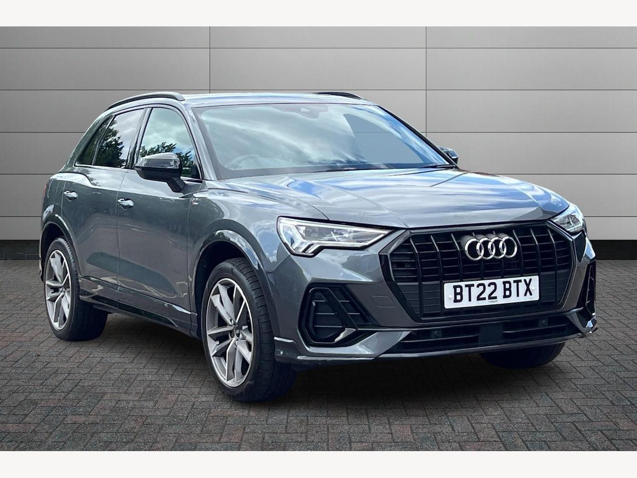 Main listing image - Audi Q3