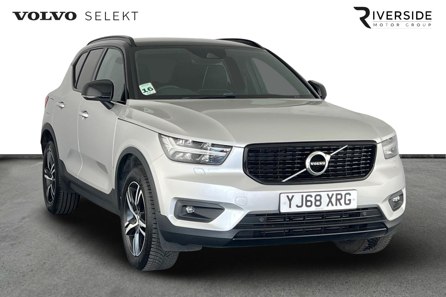 Main listing image - Volvo XC40