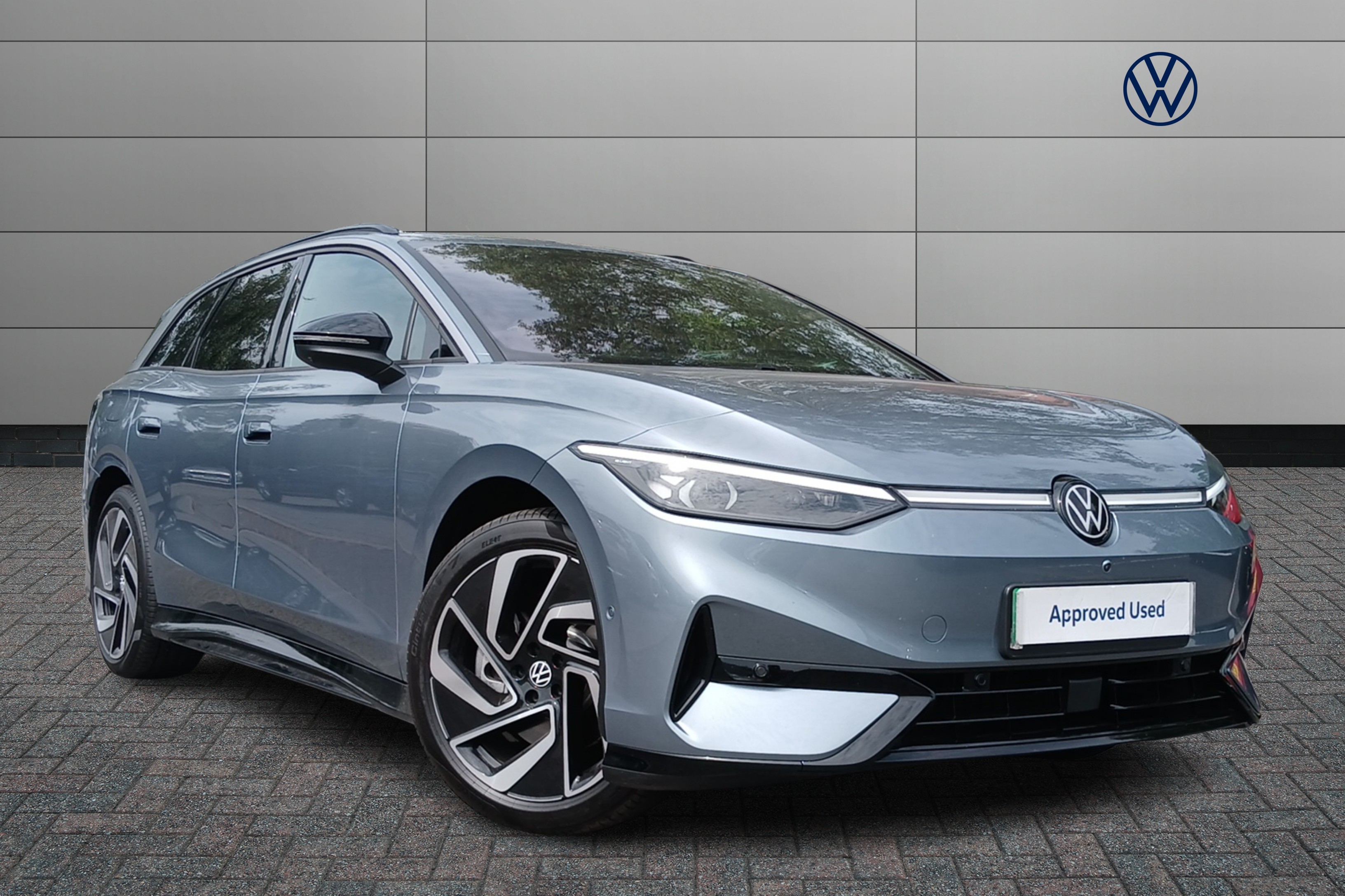 Main listing image - Volkswagen ID.7