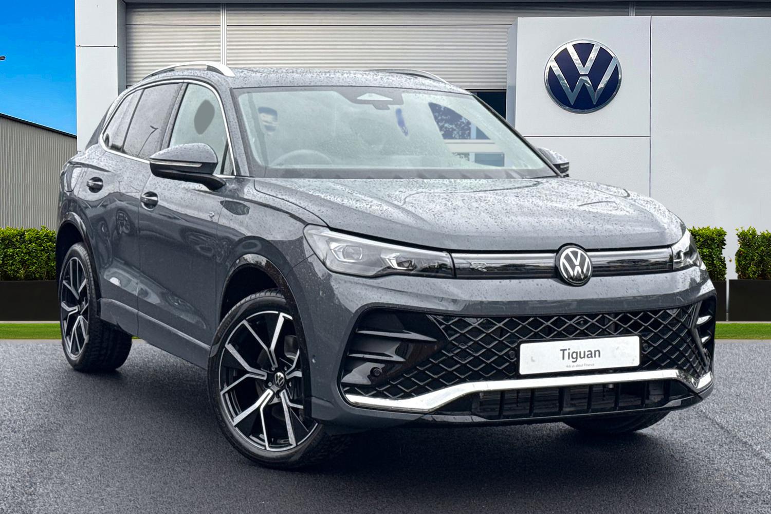 Main listing image - Volkswagen Tiguan