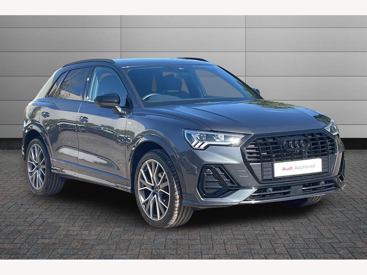 Main listing image - Audi Q3
