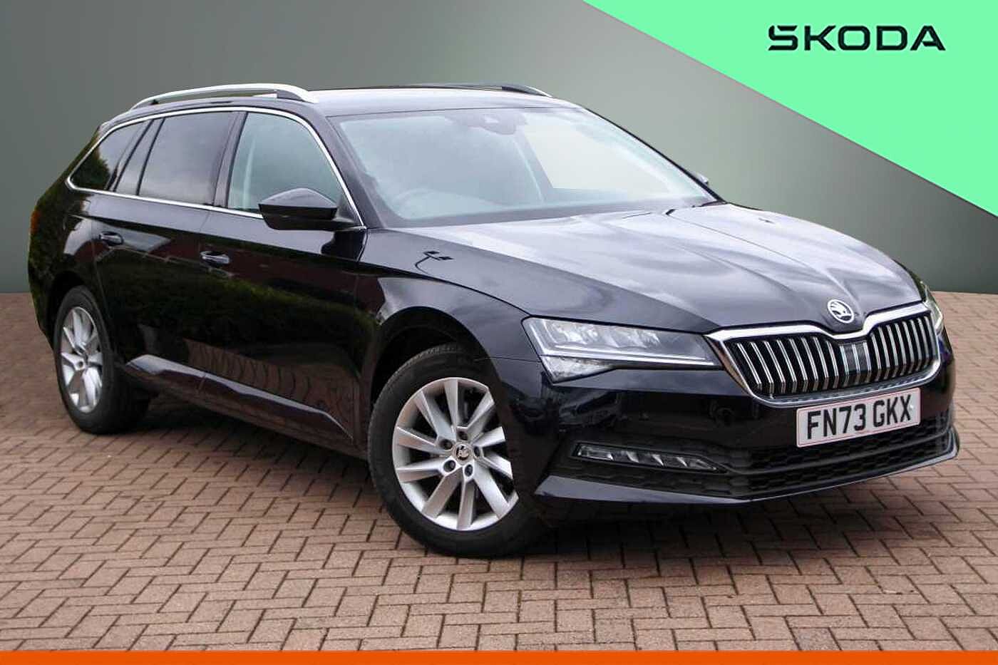 Main listing image - Skoda Superb Estate