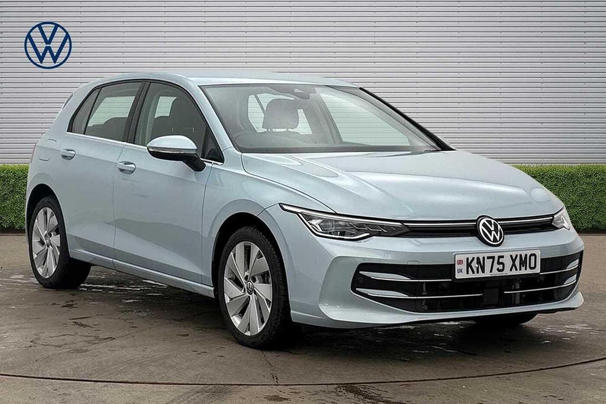 Main listing image - Volkswagen Golf