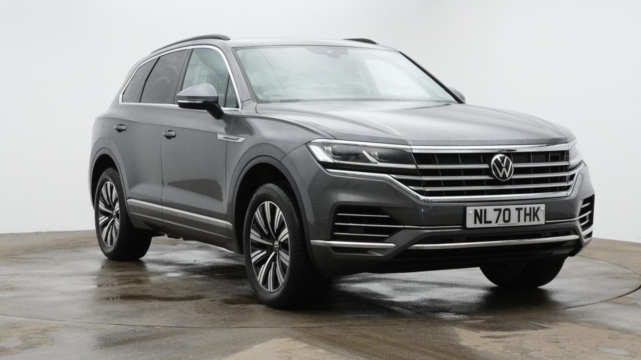 Main listing image - Volkswagen Touareg