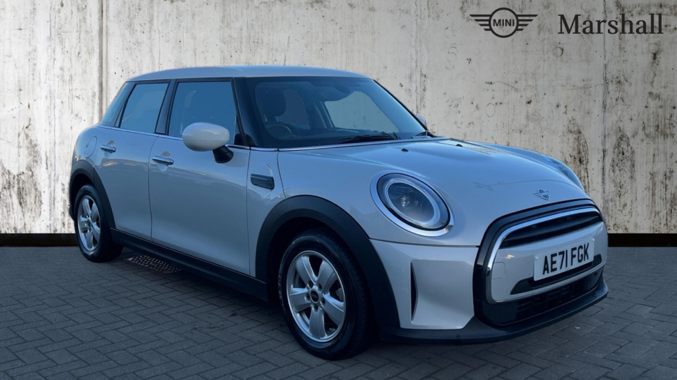 Main listing image - MINI Hatchback 5dr