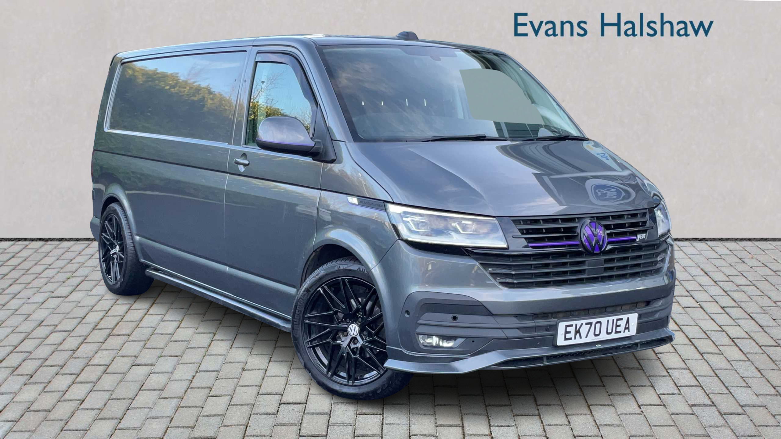 Main listing image - Volkswagen Transporter