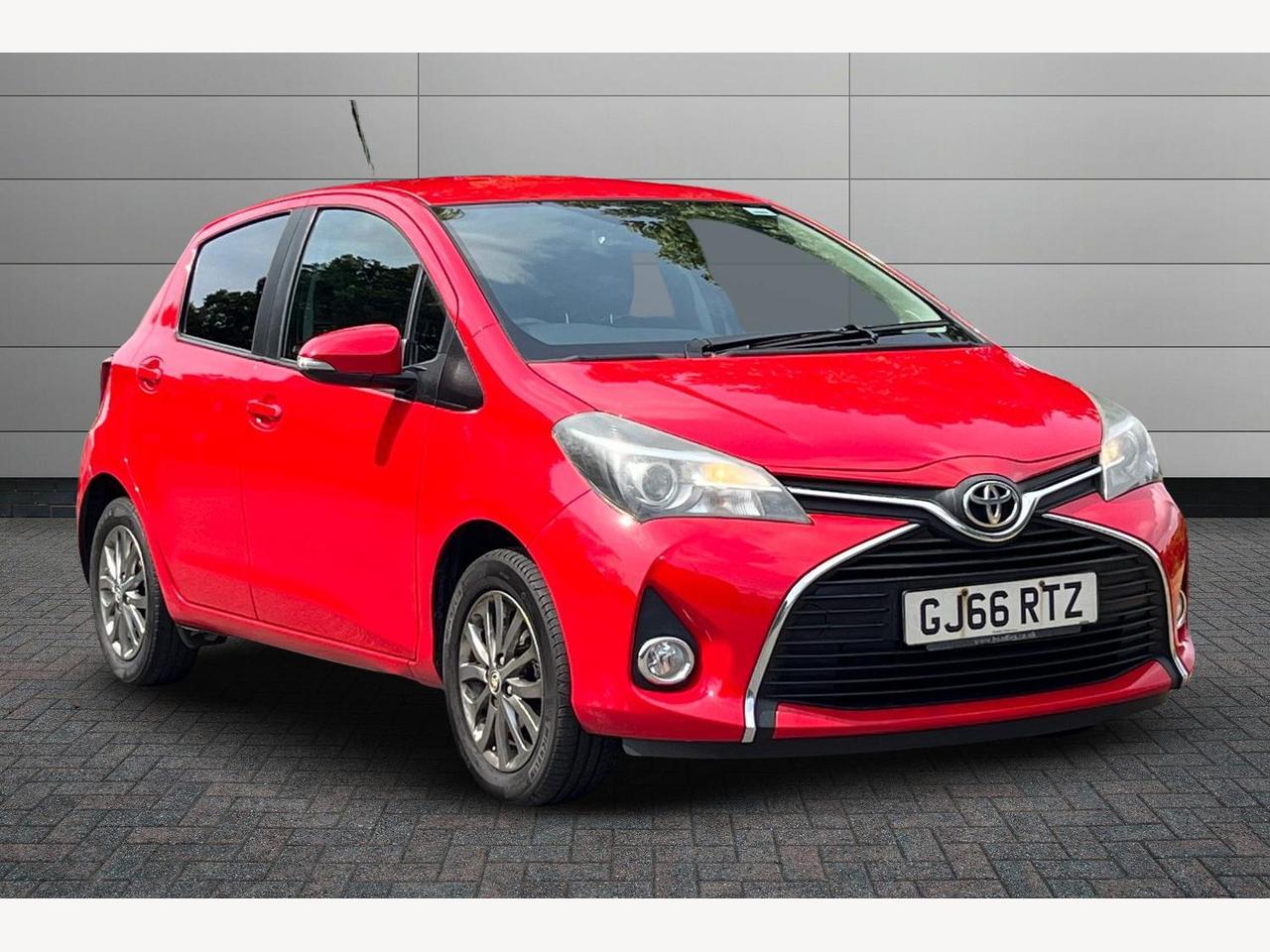 Main listing image - Toyota Yaris