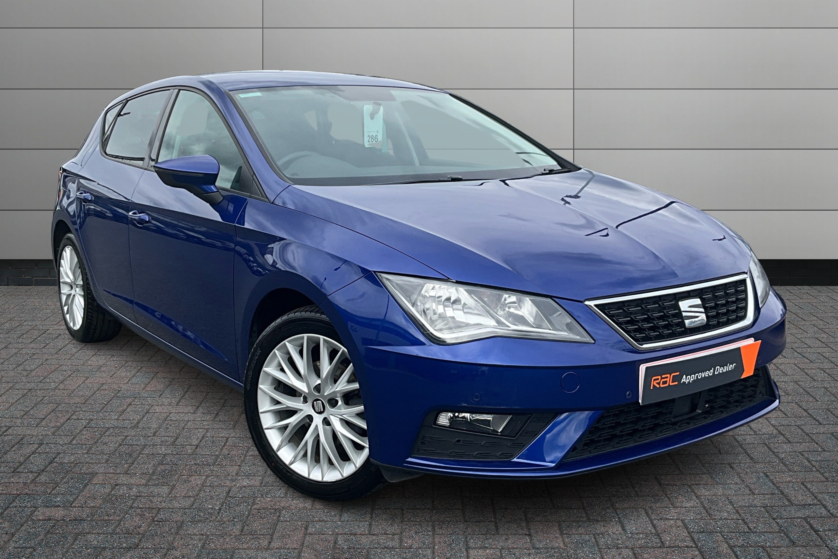 Main listing image - SEAT Leon