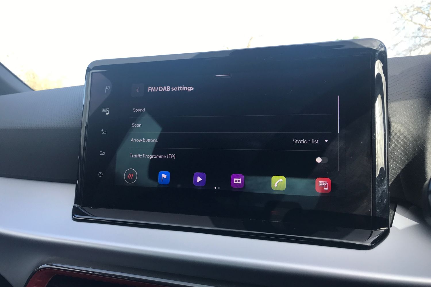 Main listing image - SEAT Arona