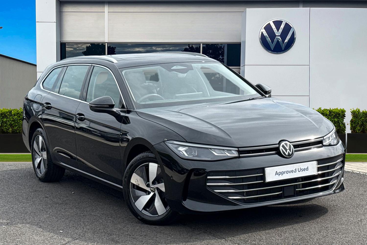 Main listing image - Volkswagen Passat