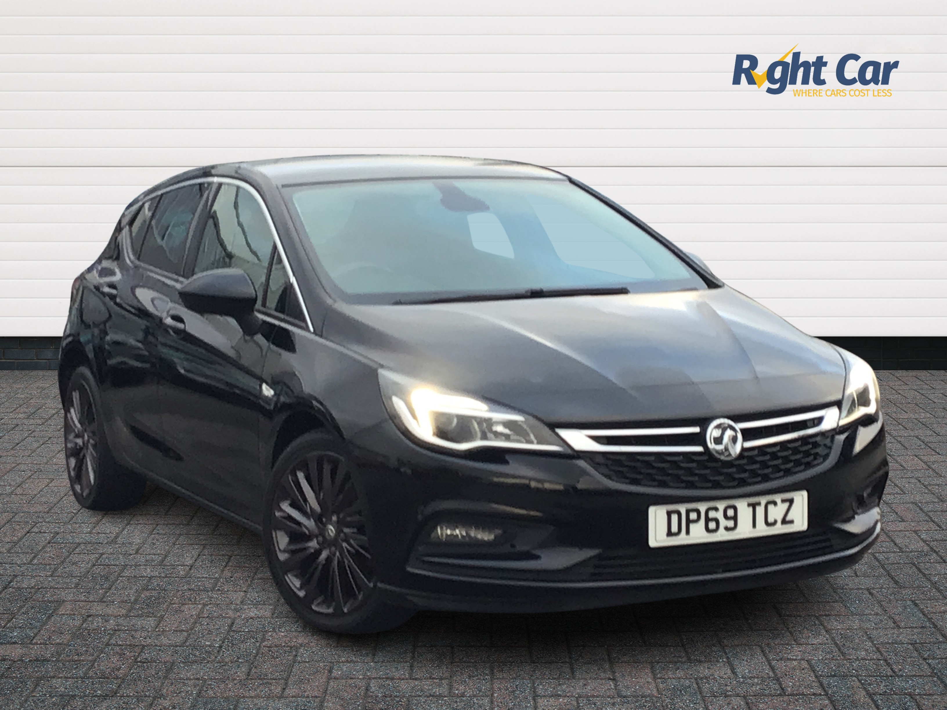 Main listing image - Vauxhall Astra