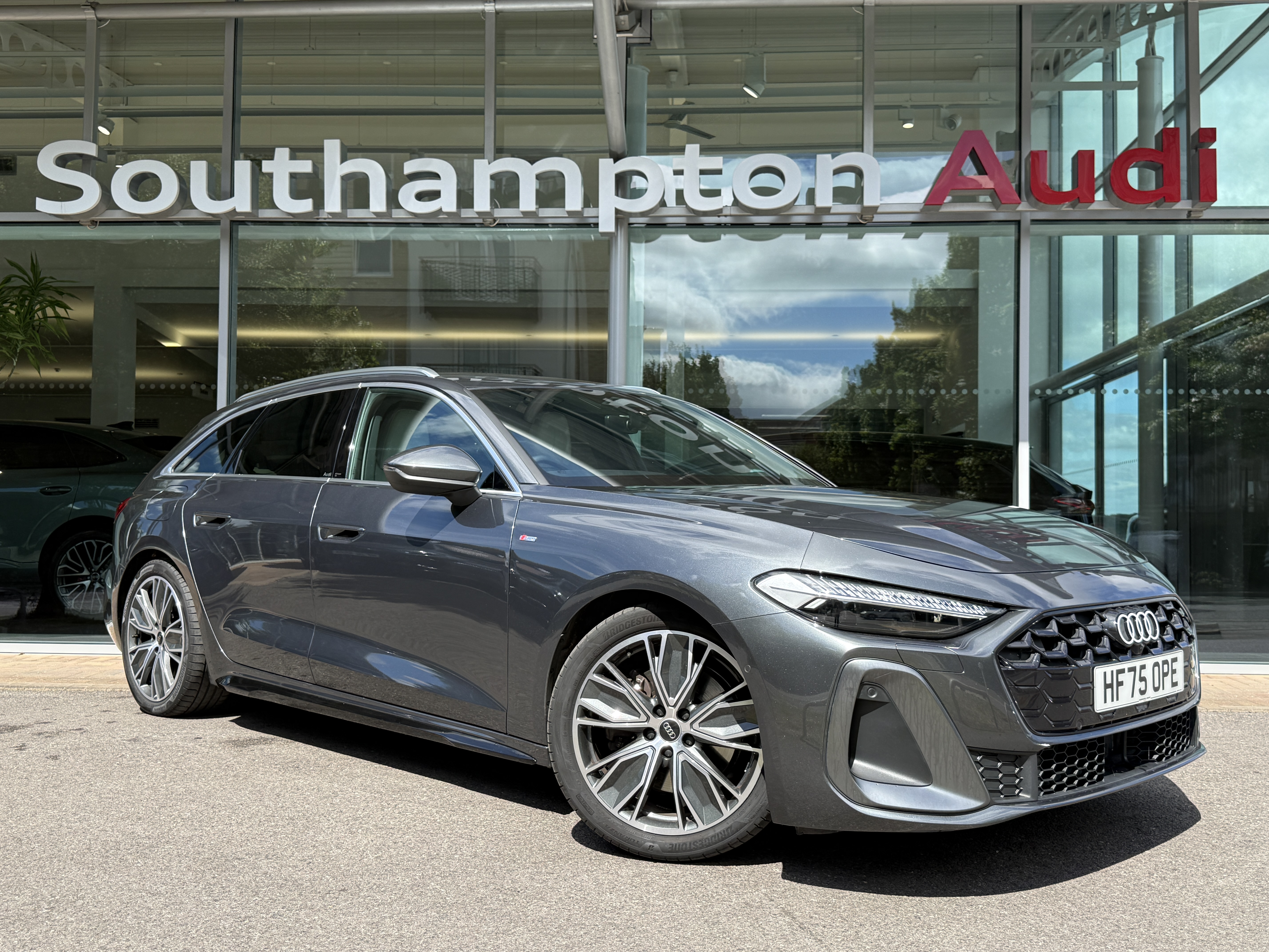 Main listing image - Audi A5