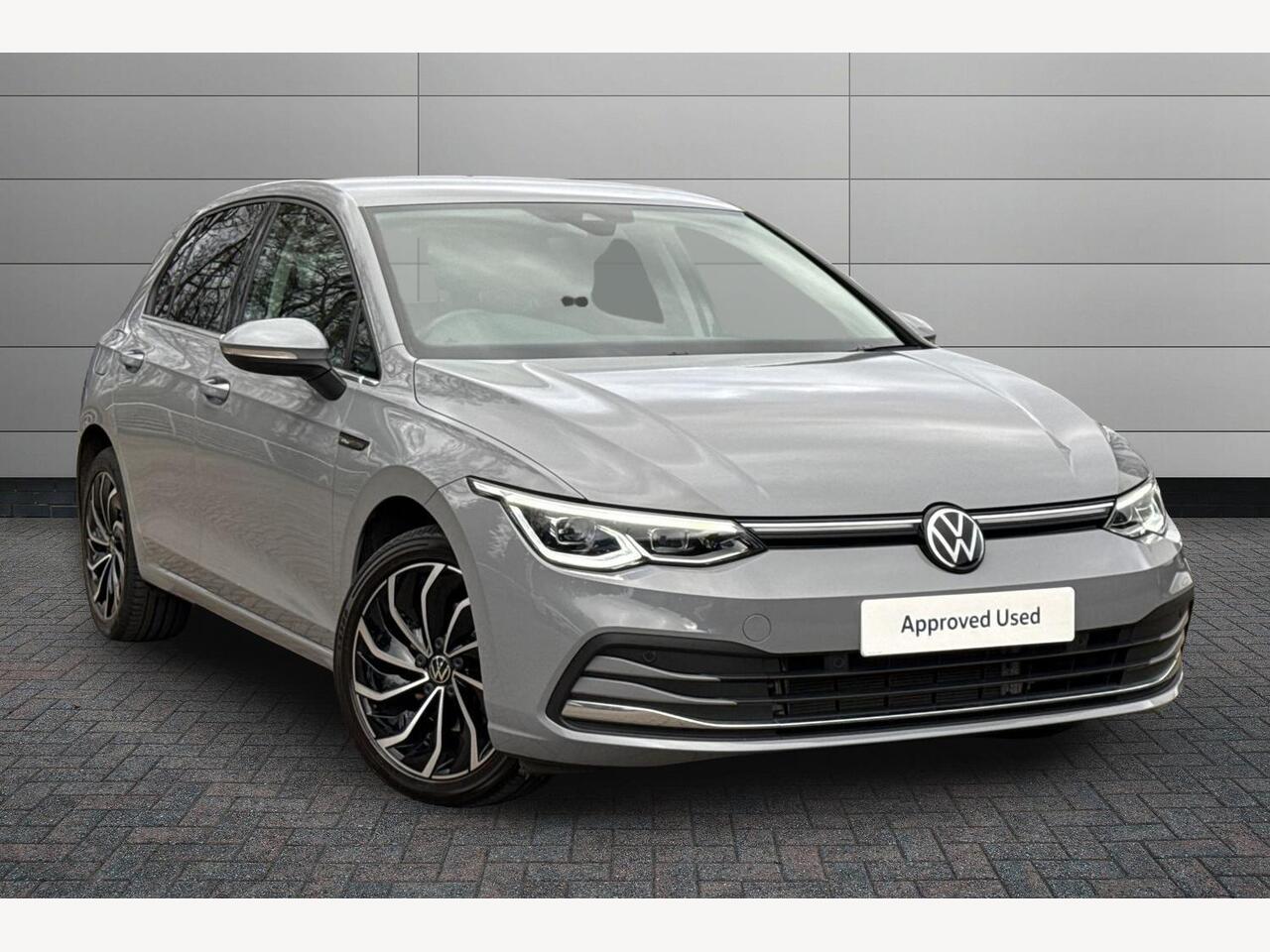 Main listing image - Volkswagen Golf