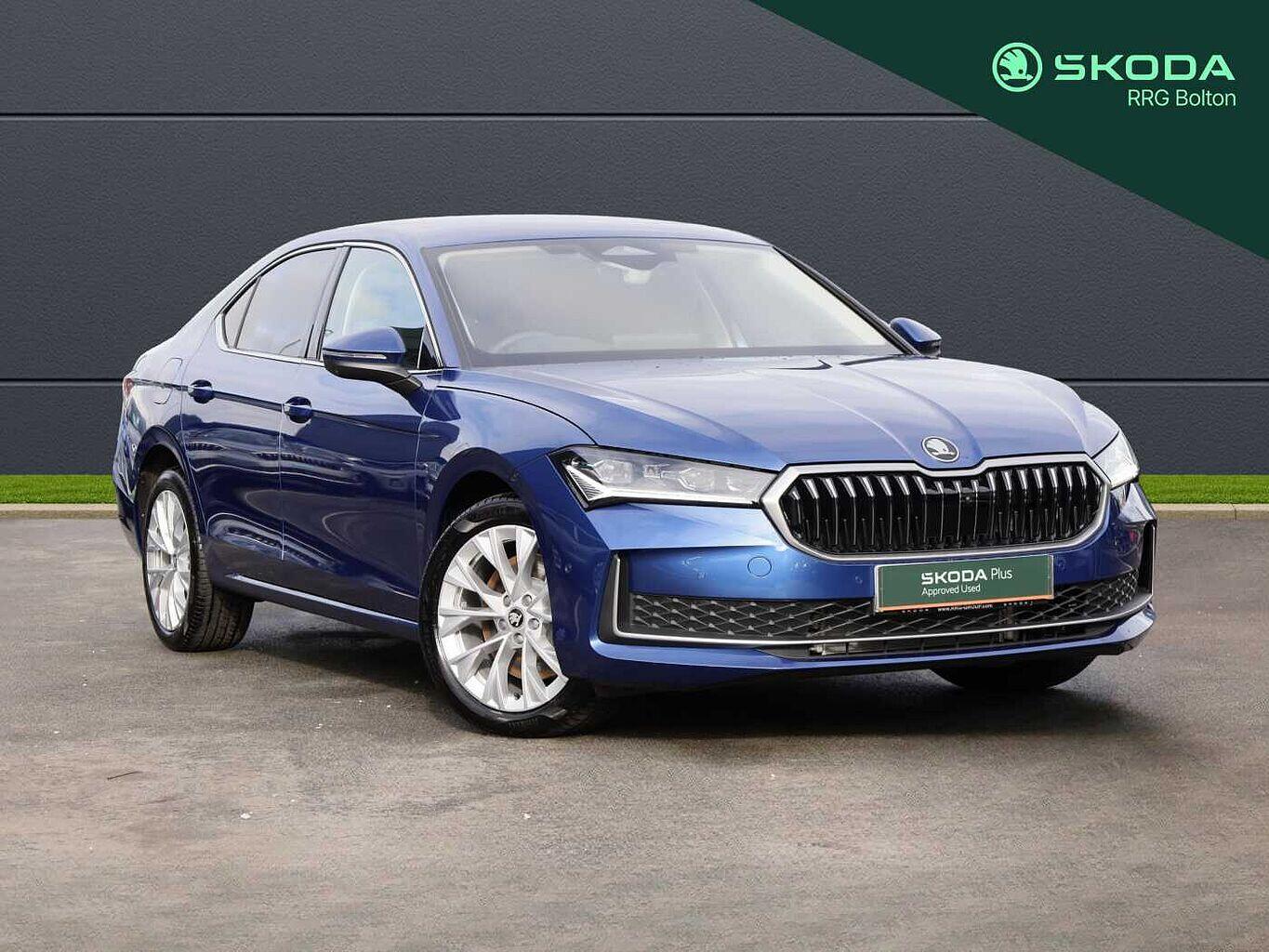 Main listing image - Skoda Superb