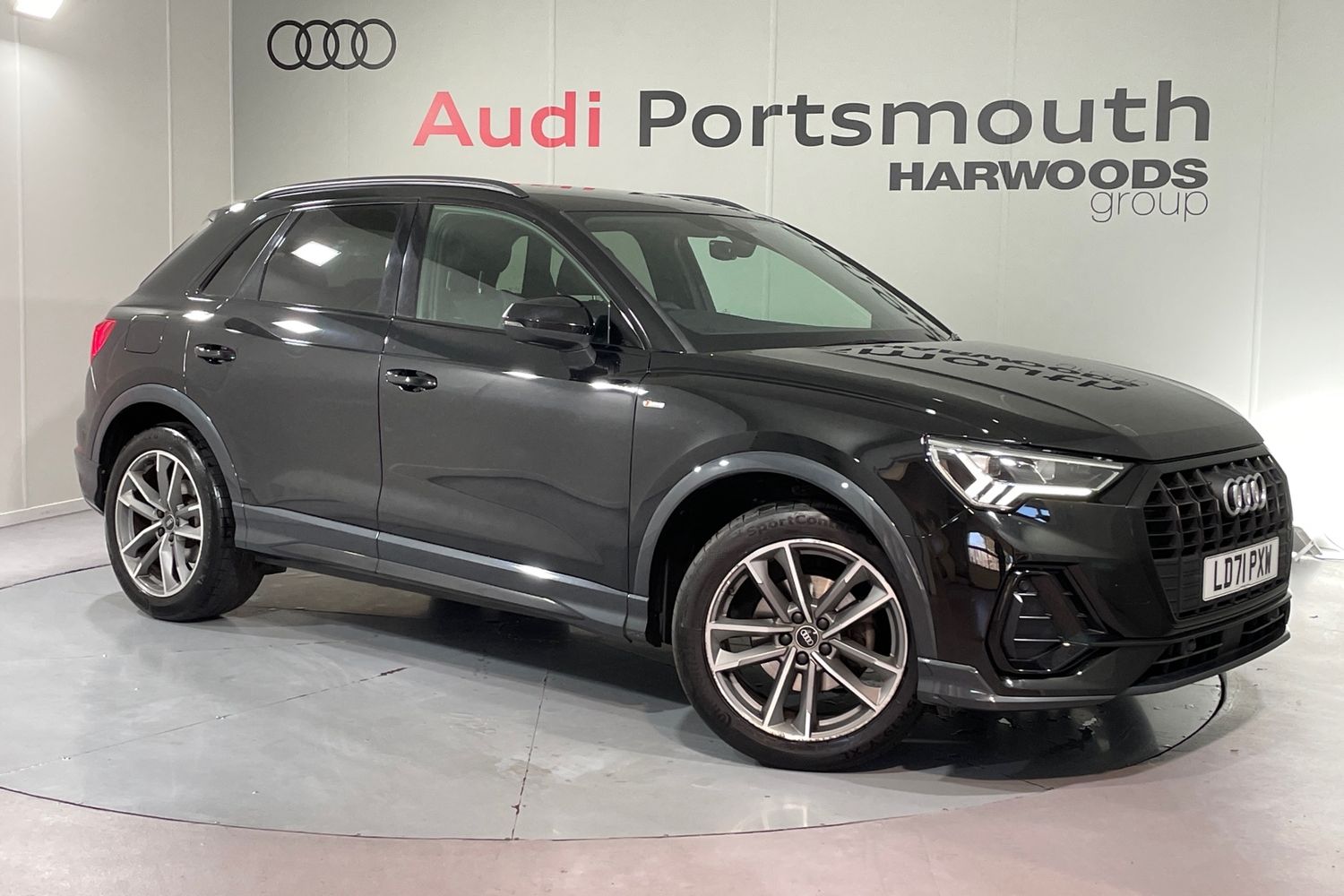 Main listing image - Audi Q3