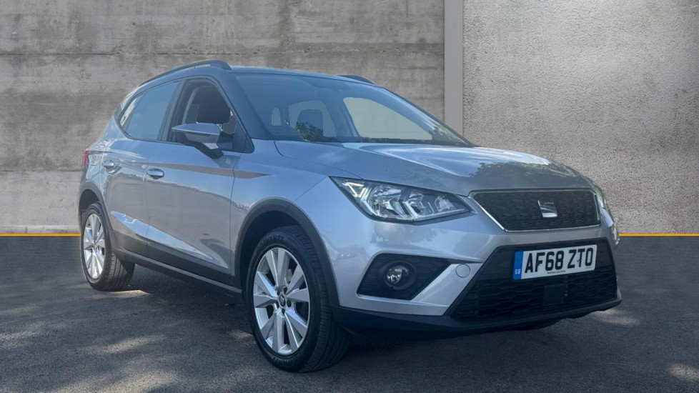 Main listing image - SEAT Arona