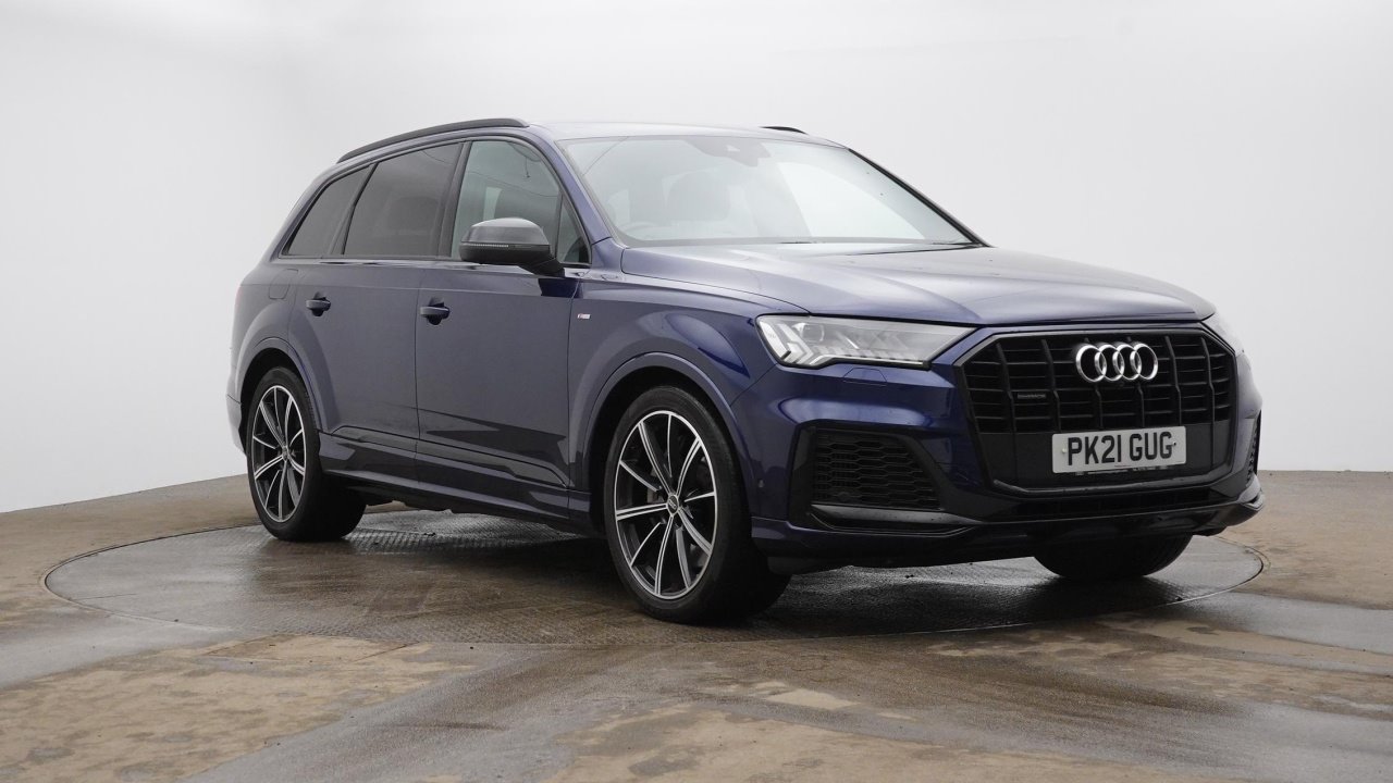 Main listing image - Audi Q7