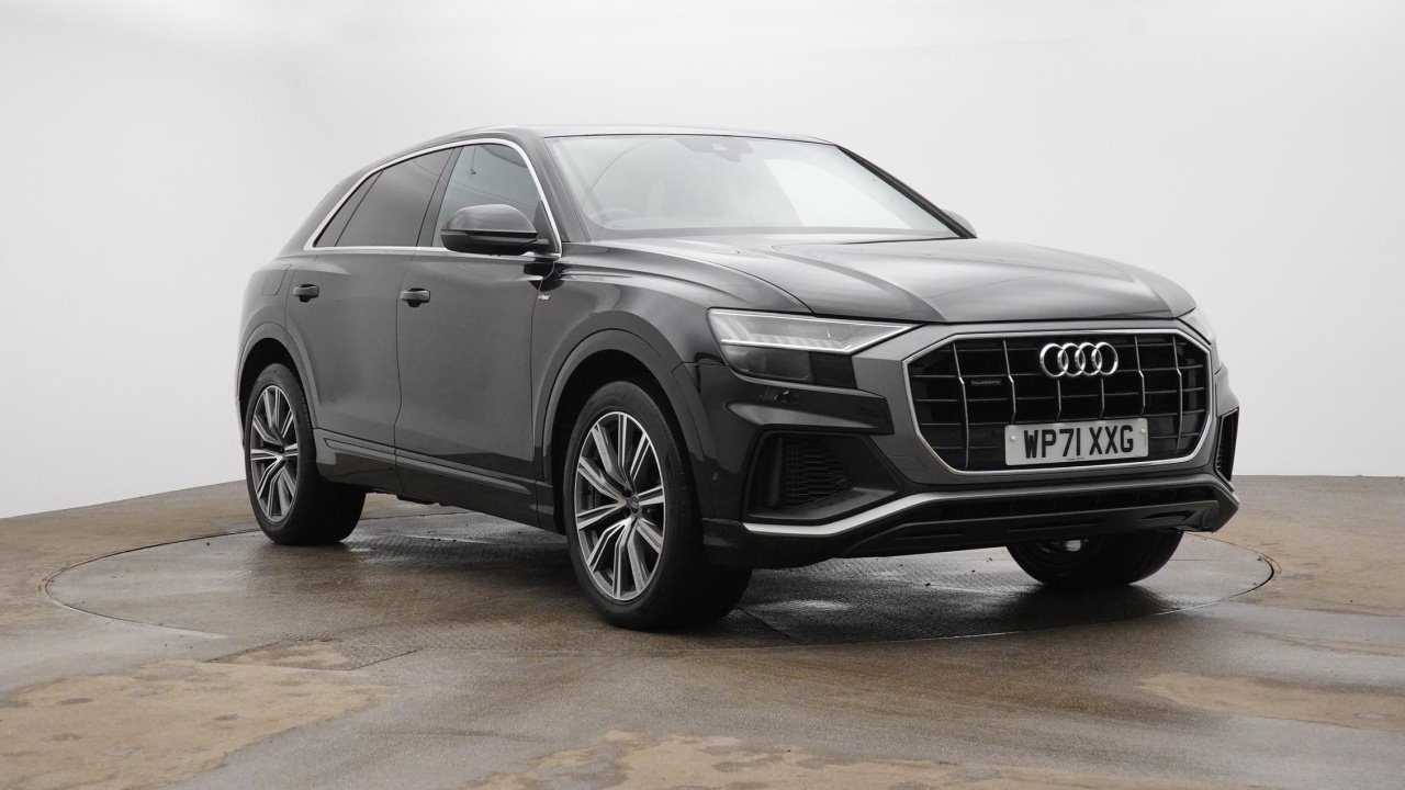 Main listing image - Audi Q8