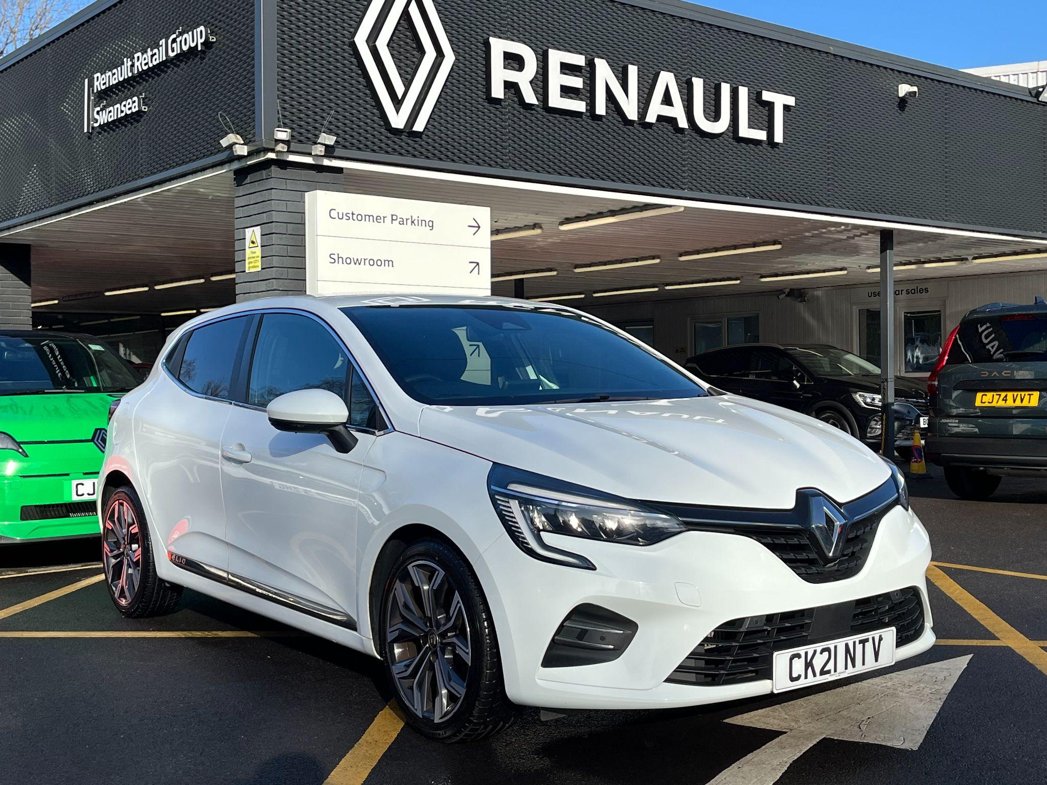 Main listing image - Renault Clio