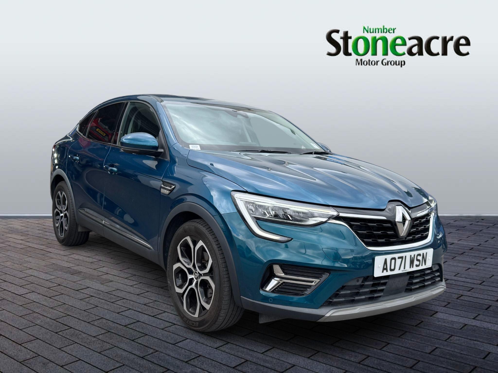 Main listing image - Renault Arkana