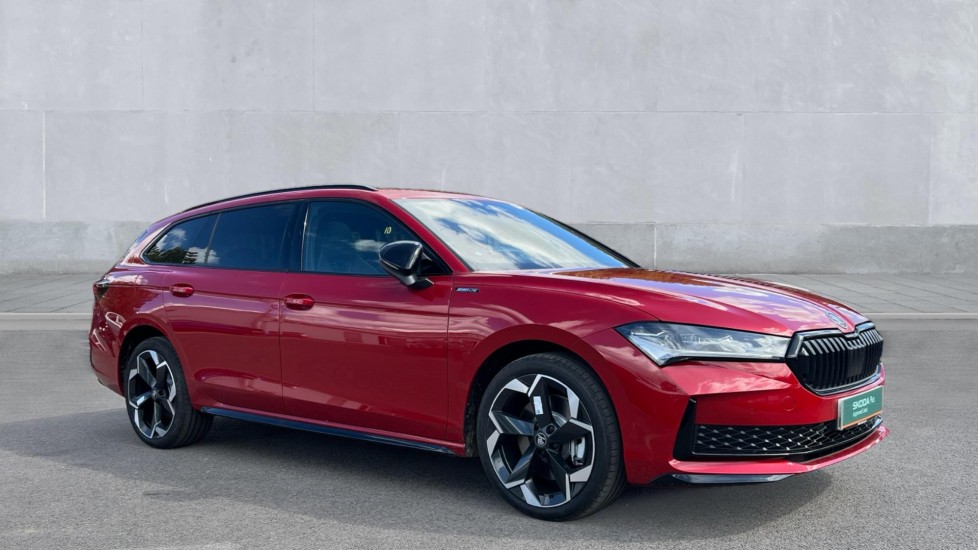 Main listing image - Skoda Superb Estate