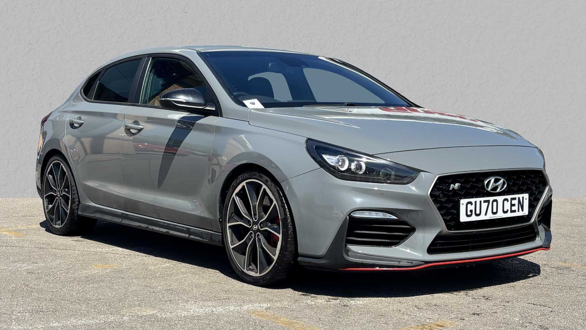 Main listing image - Hyundai i30 Fastback