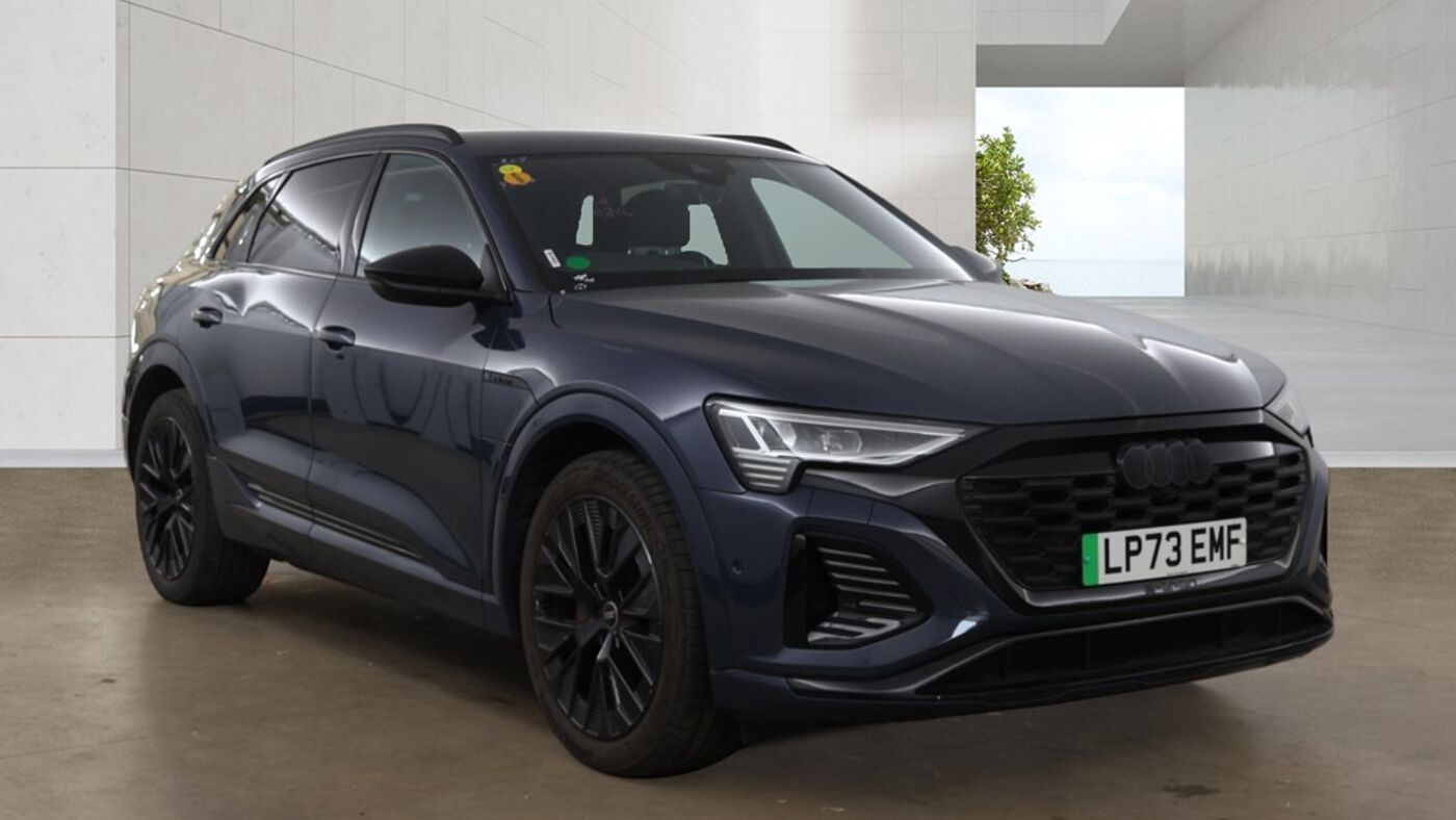 Main listing image - Audi Q8