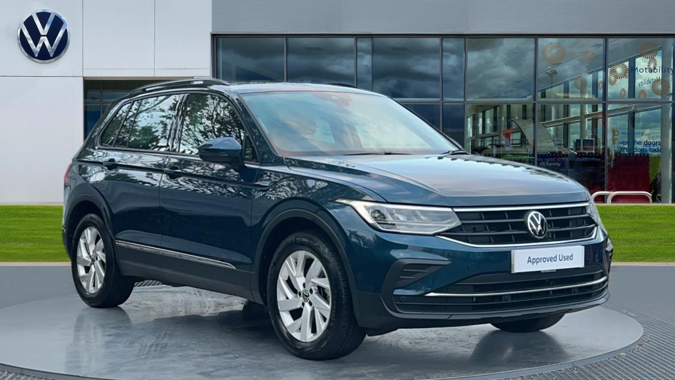 Main listing image - Volkswagen Tiguan