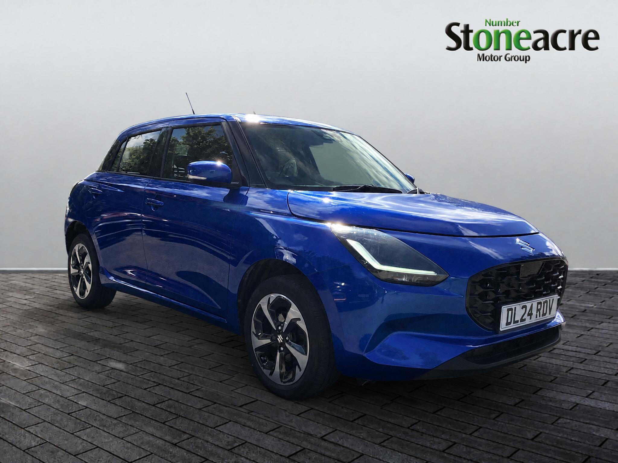 Main listing image - Suzuki Swift