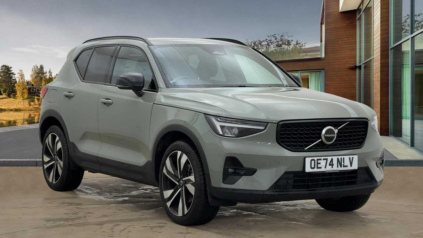 Main listing image - Volvo XC40