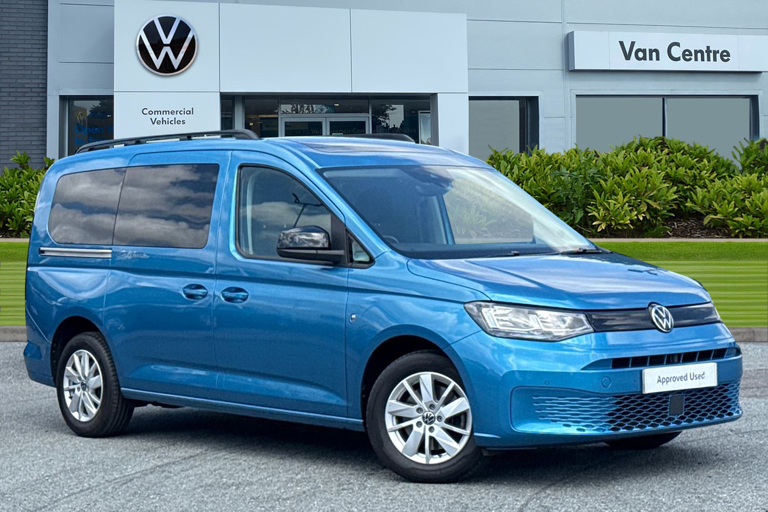 Main listing image - Volkswagen Caddy California Maxi