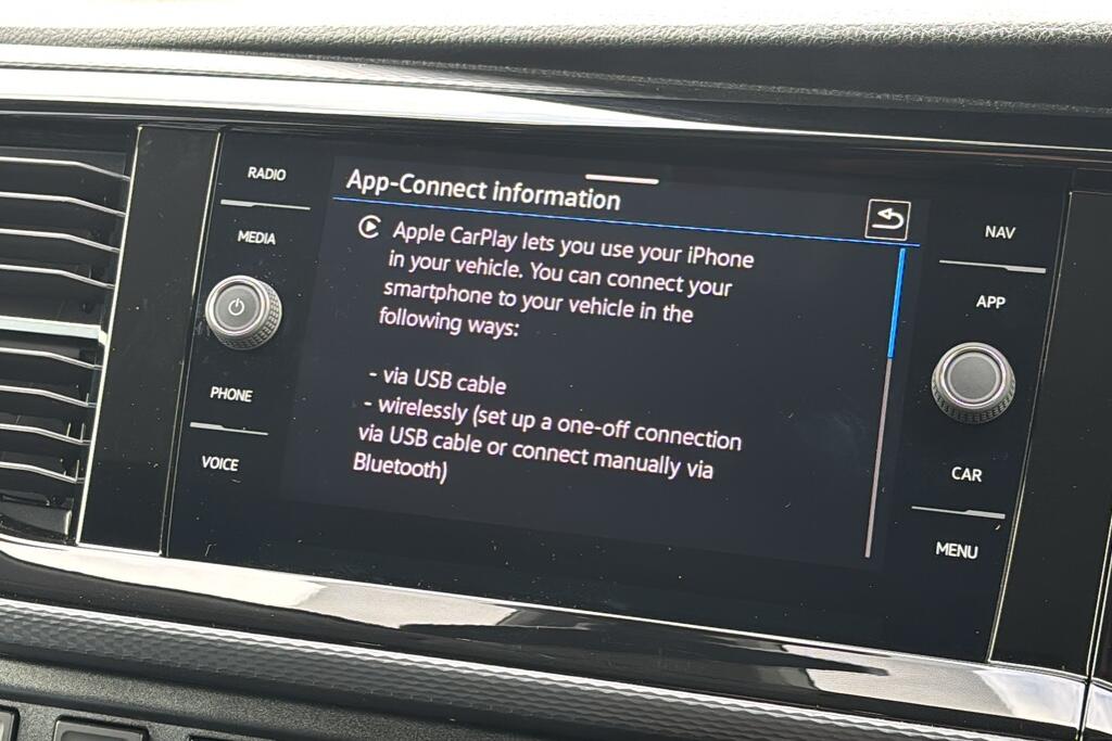 Main listing image - Volkswagen Transporter