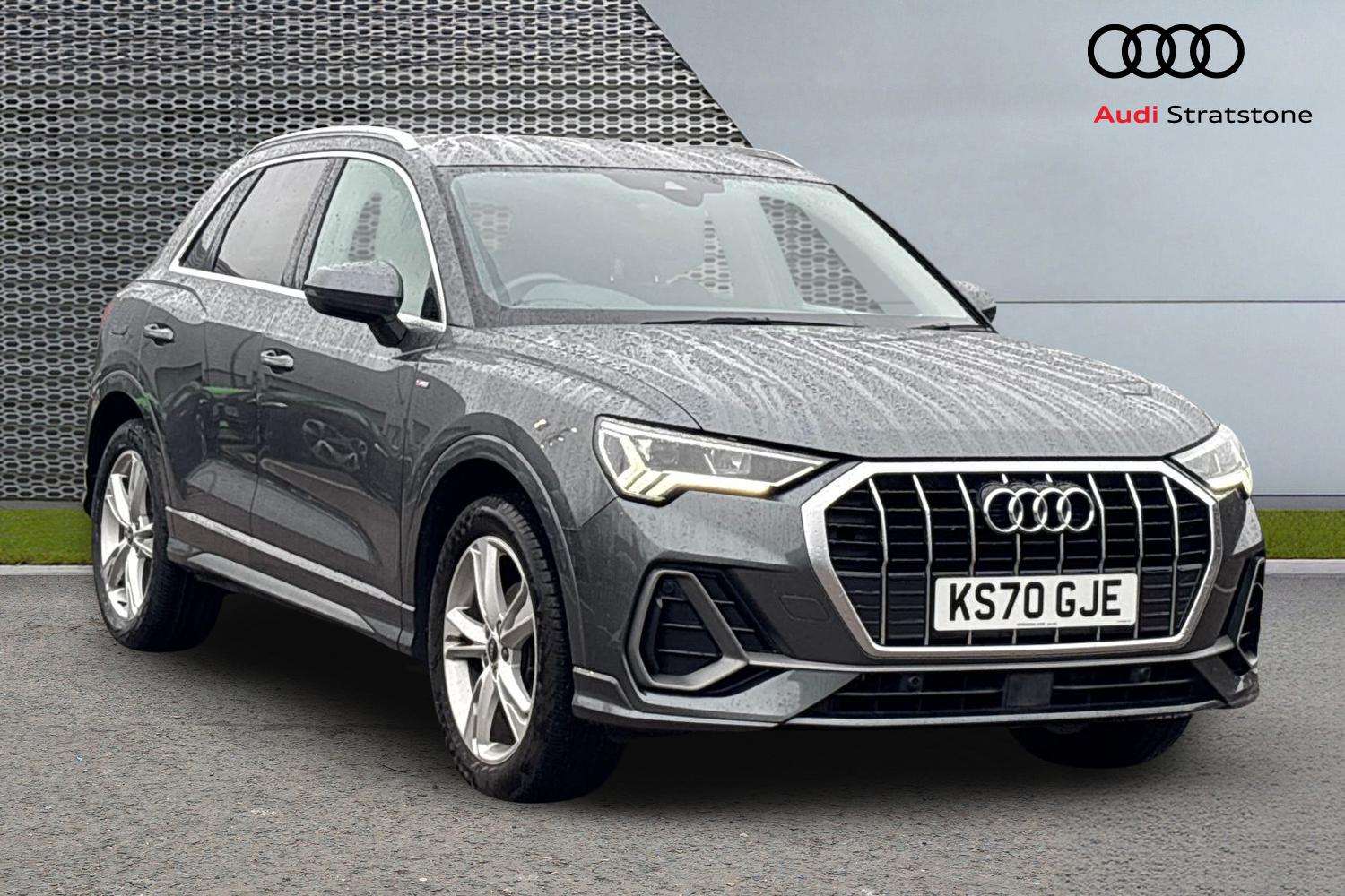Main listing image - Audi Q3