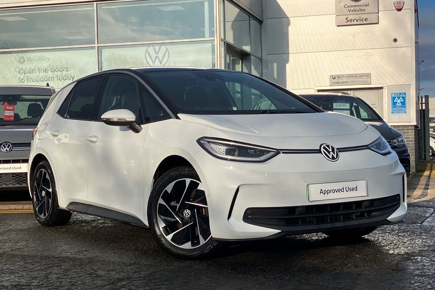 Main listing image - Volkswagen ID.3