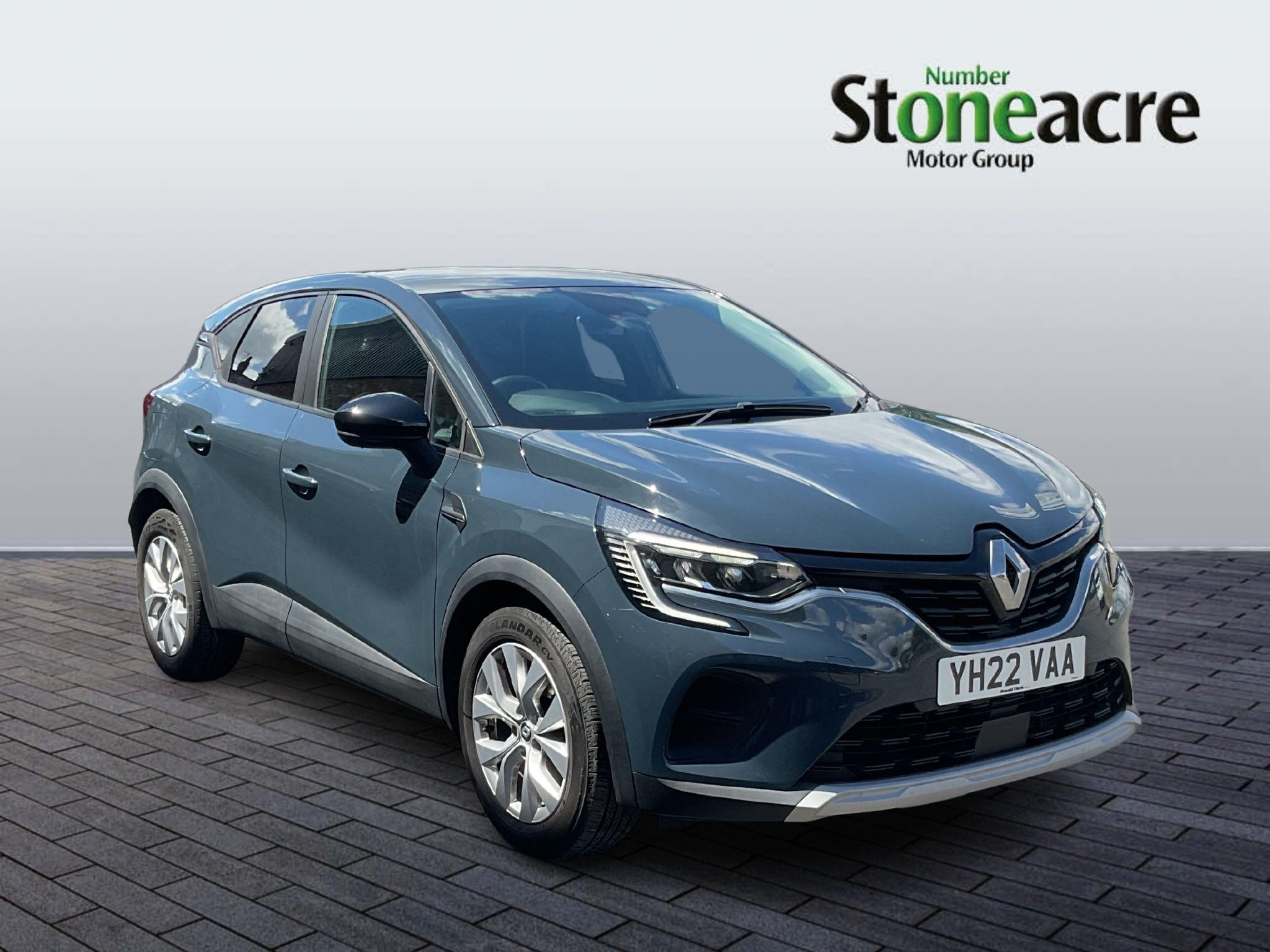 Main listing image - Renault Captur