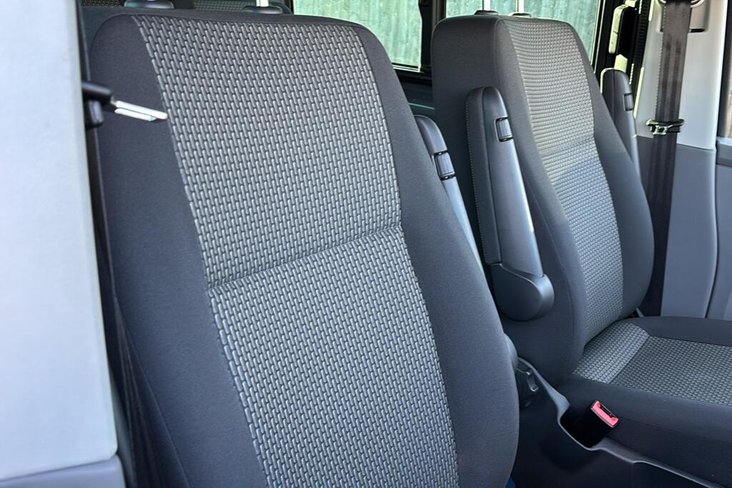 Main listing image - Volkswagen Transporter