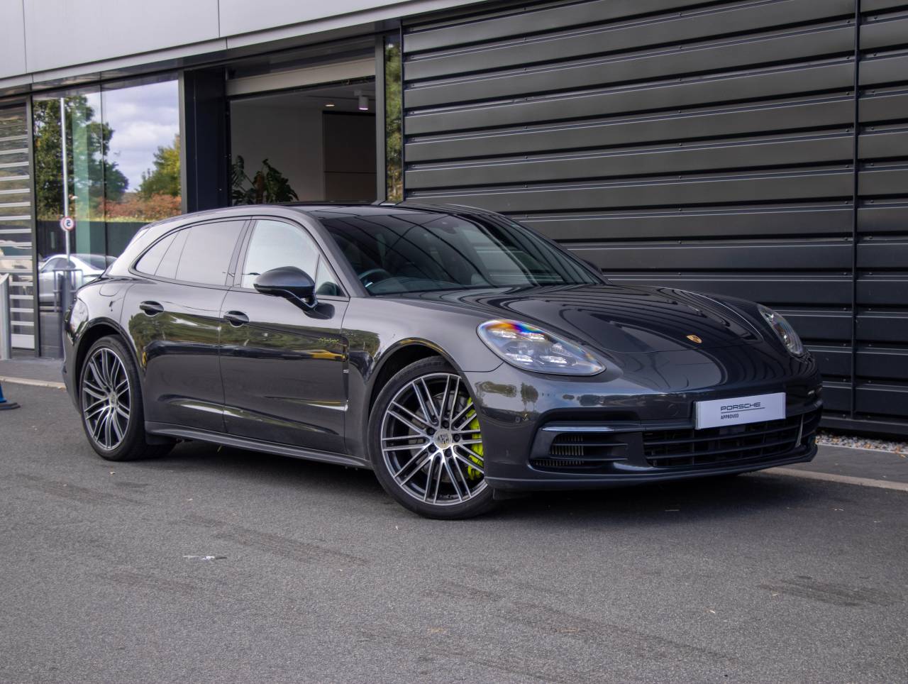 Main listing image - Porsche Panamera