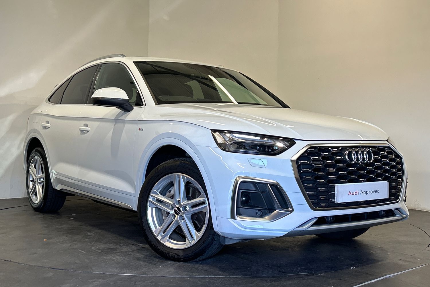 Main listing image - Audi Q5 Sportback