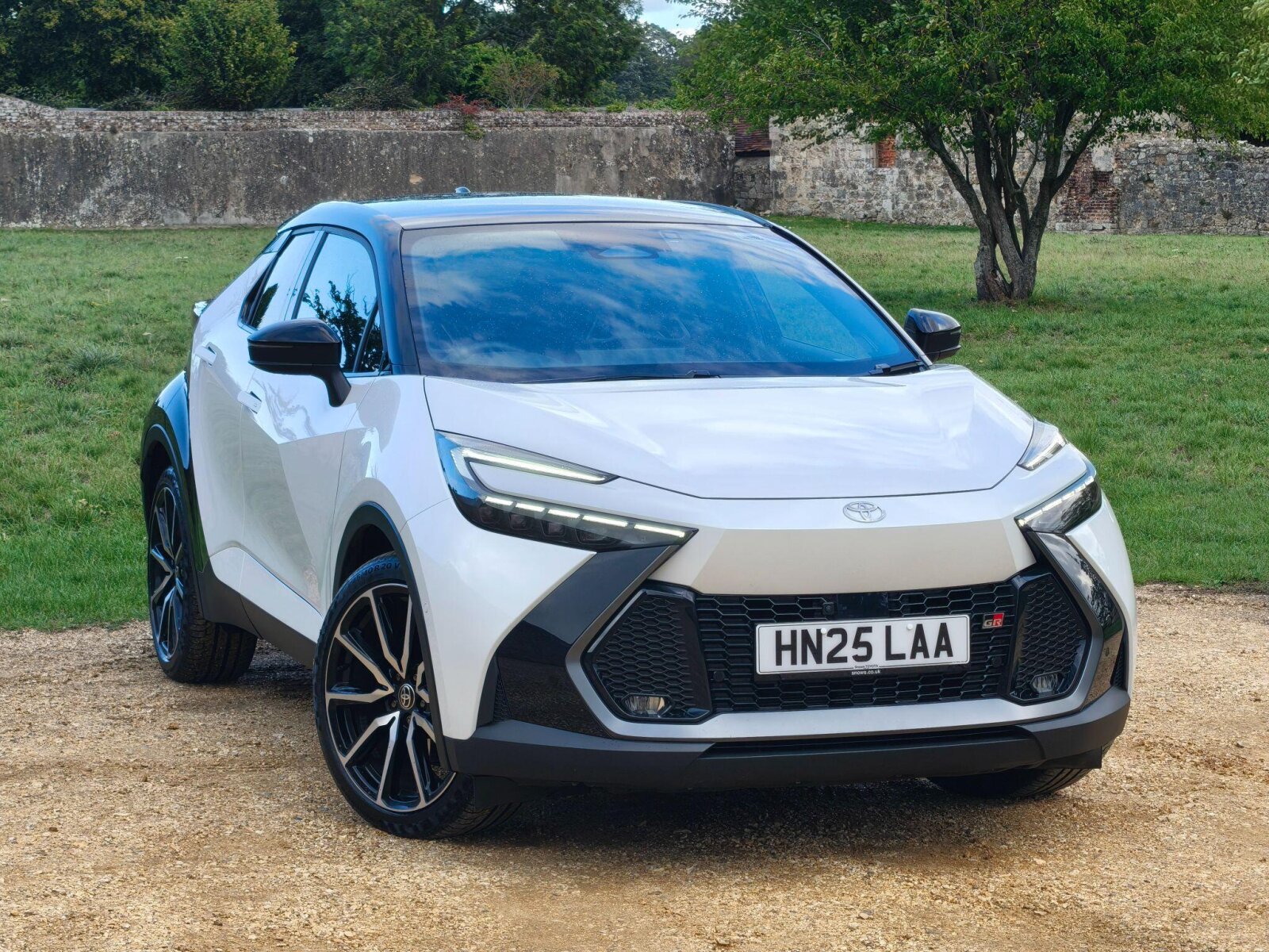 Main listing image - Toyota C-HR