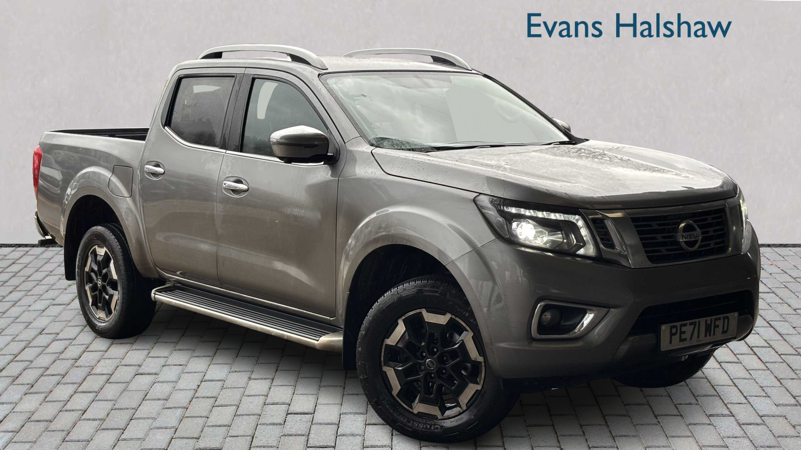 Main listing image - Nissan Navara