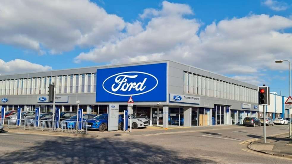 Main listing image - Ford Transit Custom